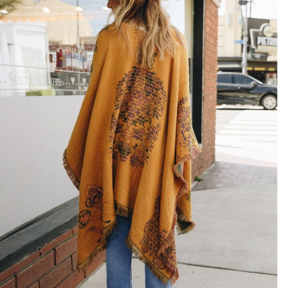 LAST 1❤️Mustard Boho Medallion Wrap - Picture 4 of 9